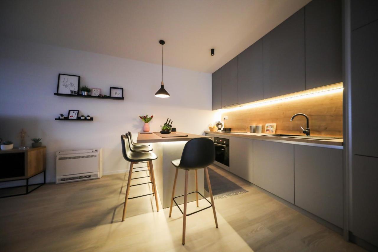 Allegro Exclusive Suite 2 With Private Parking And Balcony Zadar Exterior photo